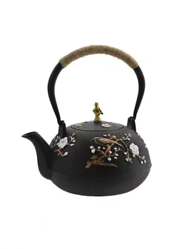 Żeliwny czajniczek z ptaszkiem 1 l z ptaszkiem (2).webp