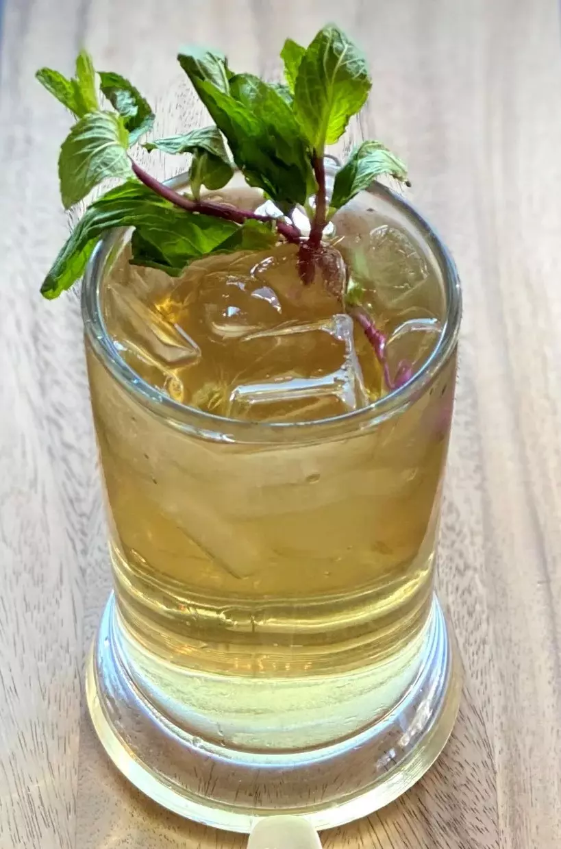 Moktail z herbaty jasminowej